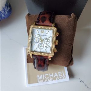 ❌❌ SOLD ❌❌ ORIGINAL* Michael Kors Watch. Mother of pearl dial.